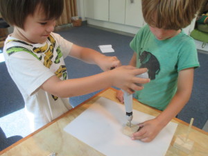 5 drilling post hole